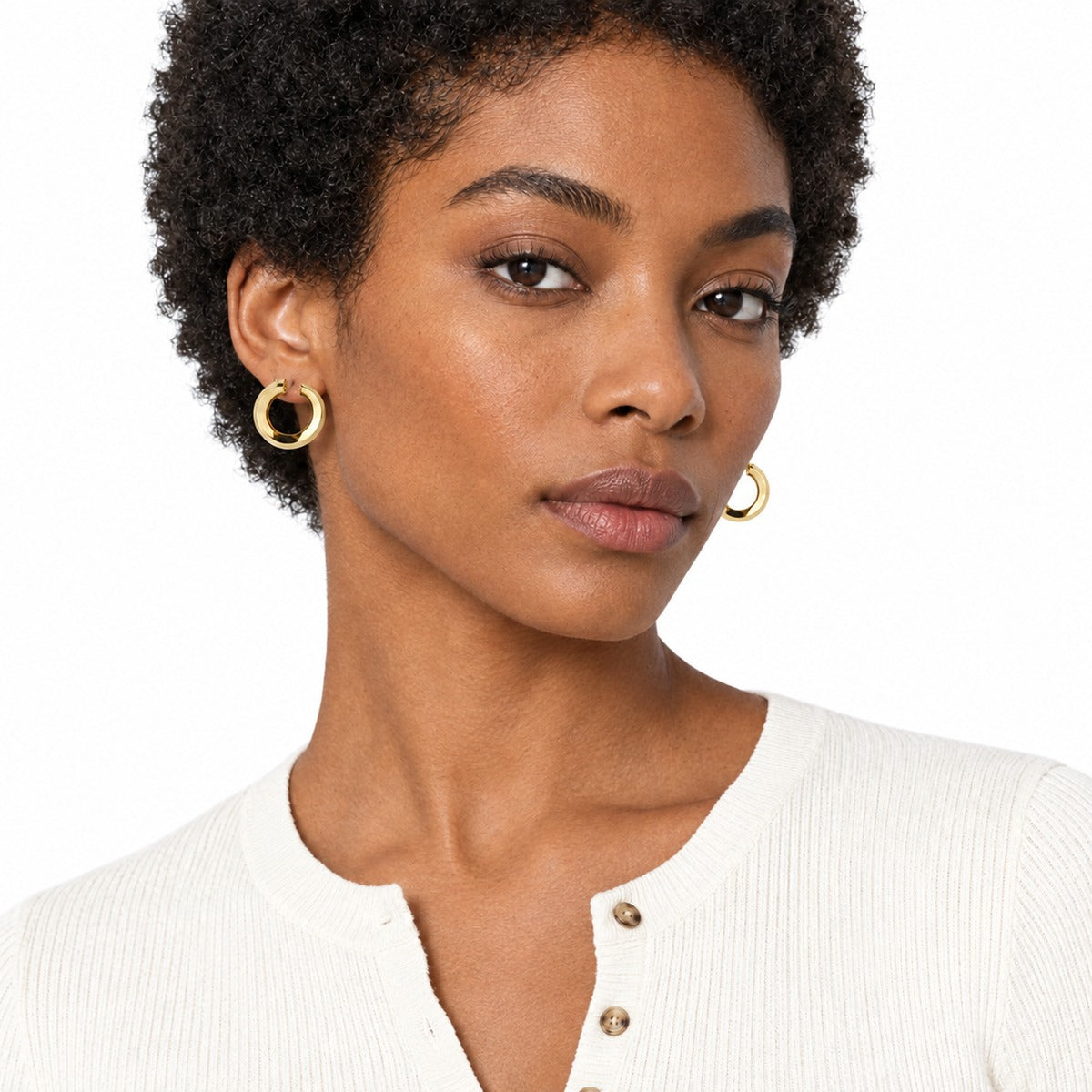 Apogeo Contrarié Earrings on model