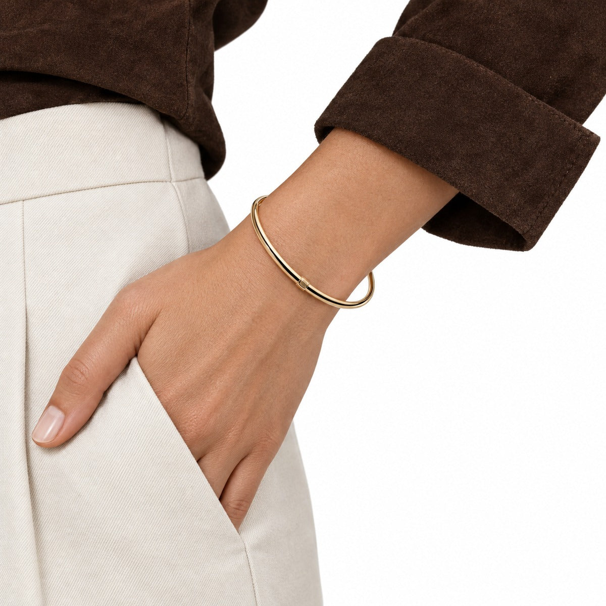 Boule Smooth Bangle on model