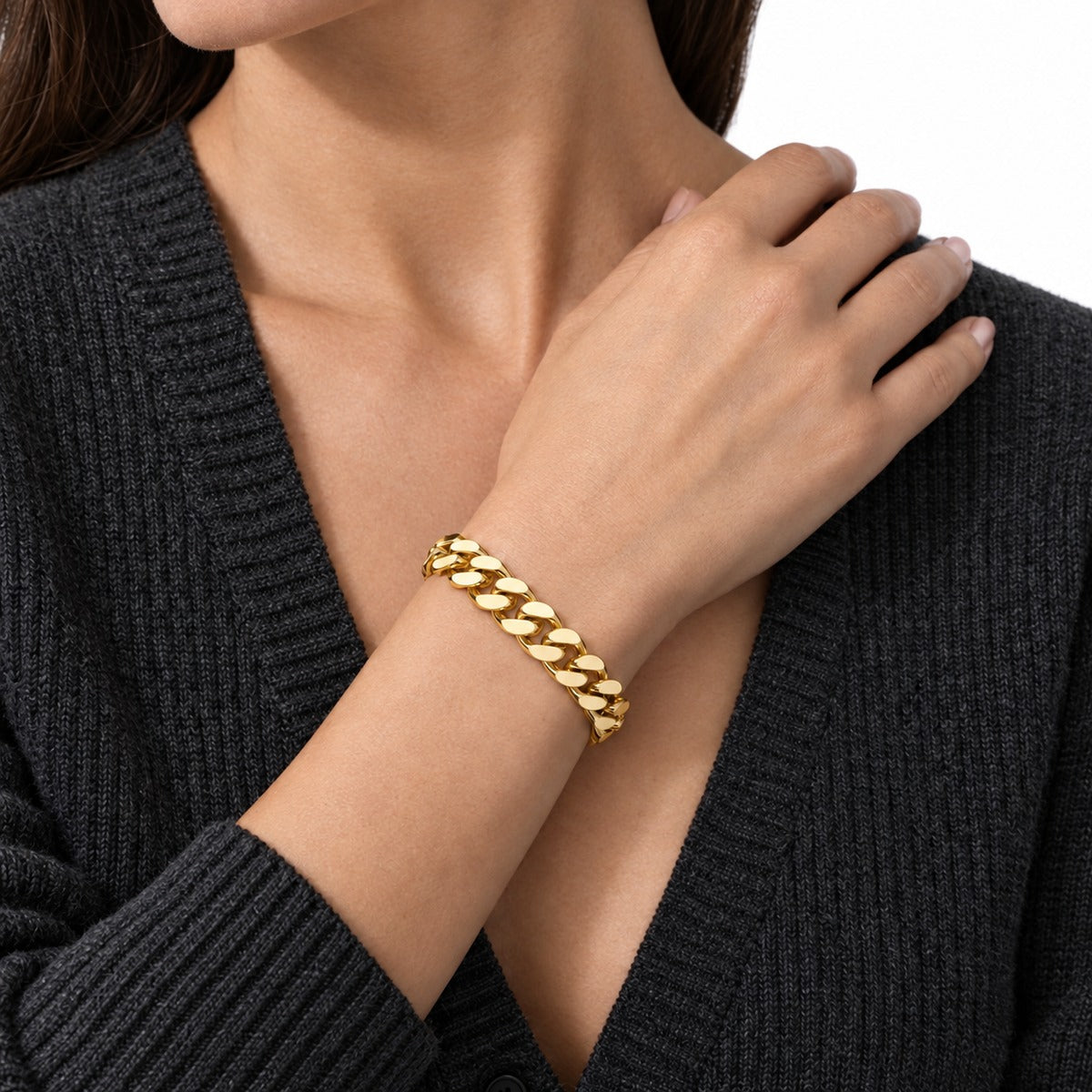 Classica Bold Gourmette Bracelet on model