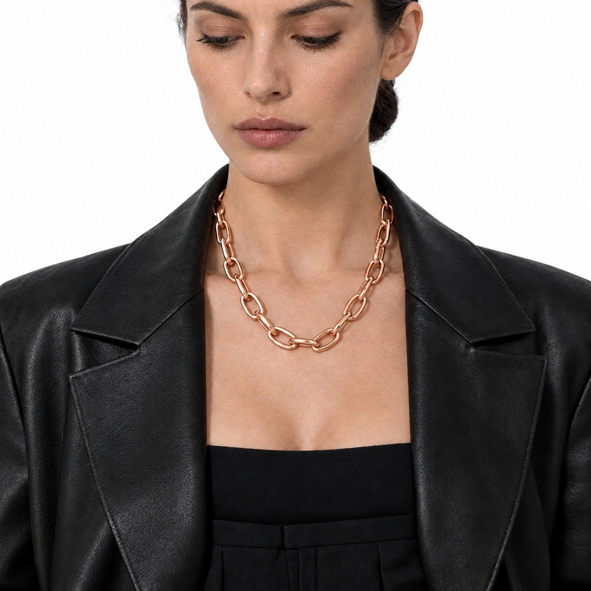Classica Chain Necklace on model