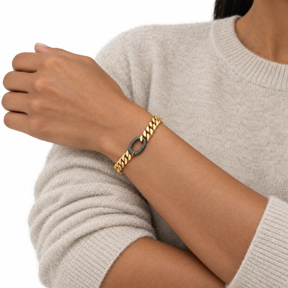 Classica Gourmette Bracelet with Gunmetal Clasp – Gold & Gunmetal on model 2