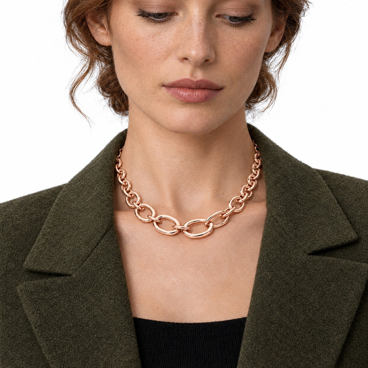 Classica Graduated Link Necklace on model