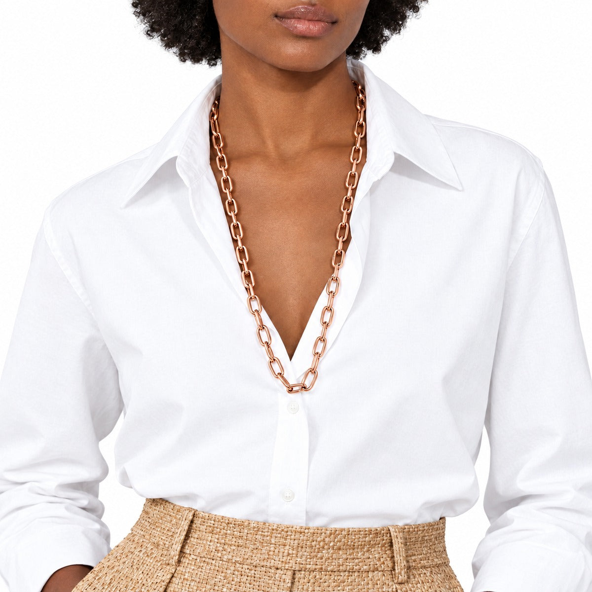 Classica Long Chain Necklace on model