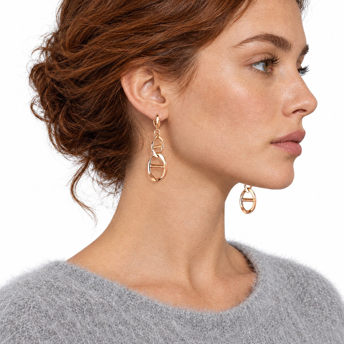 Classica Mariner Link Drop Earrings on model