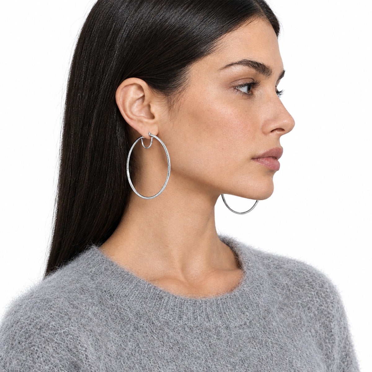 Classica Maxi Hoops on model