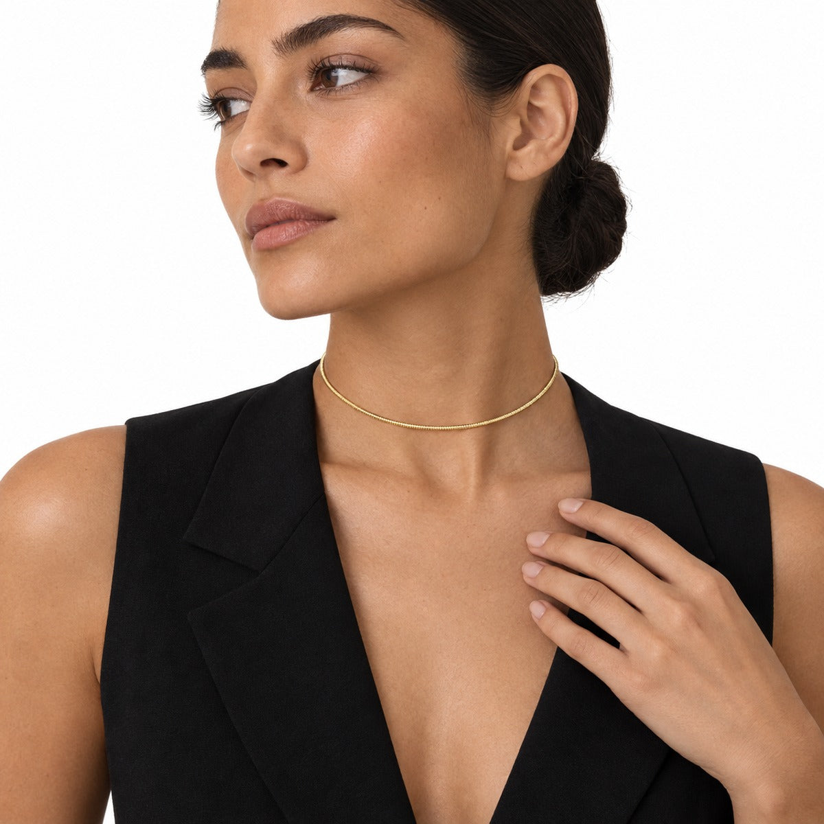 Classica Nail Choker Necklace – Yellow Gold on model 2