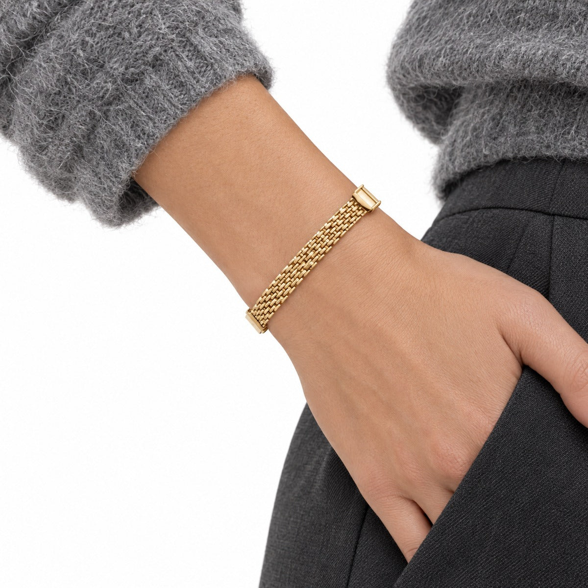 Classica Panther Chain Bracelet on model