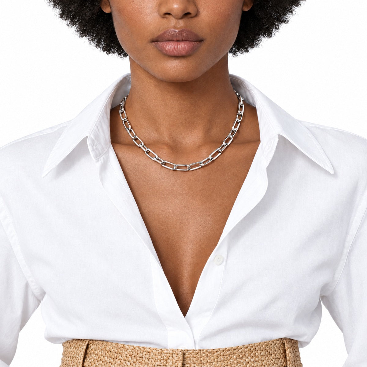 Classica Paper Clip Chain Necklace on model