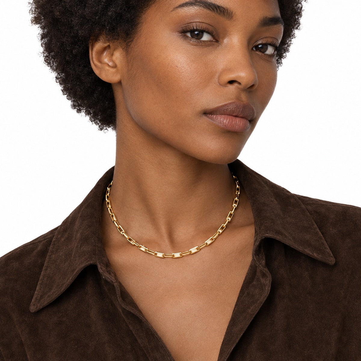 Classica Square Wire Chain Necklace on model