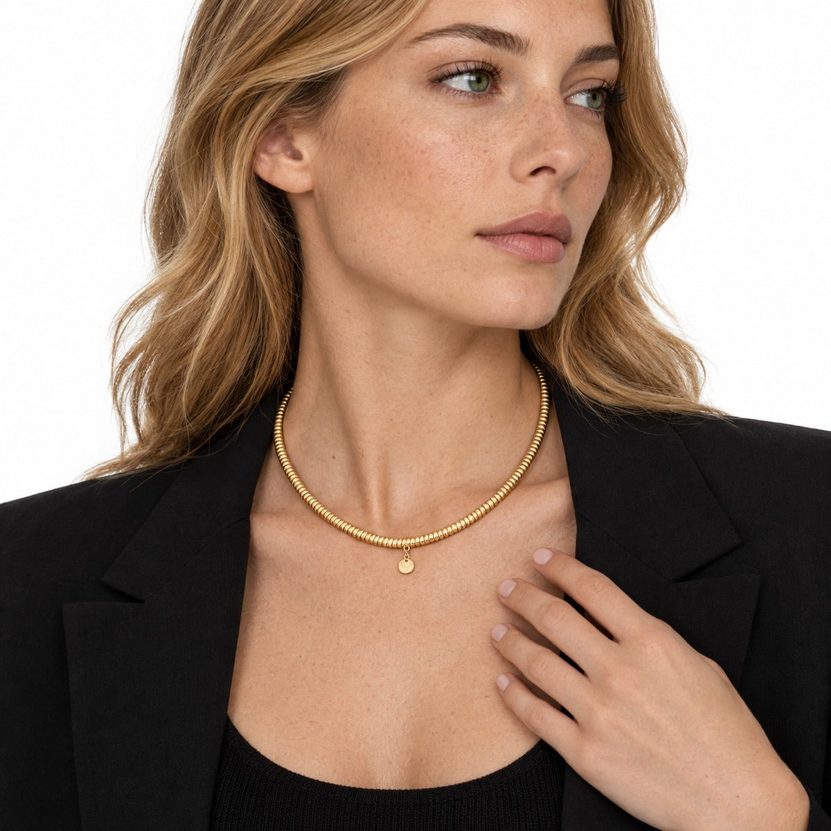 Classica Tubogas Necklace – Yellow Gold on model 2