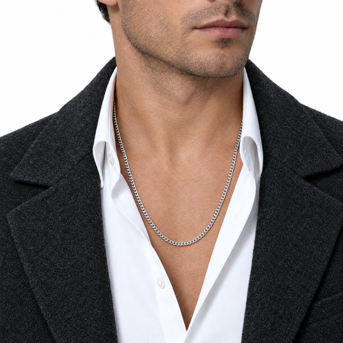 Men's Curb Chain on model