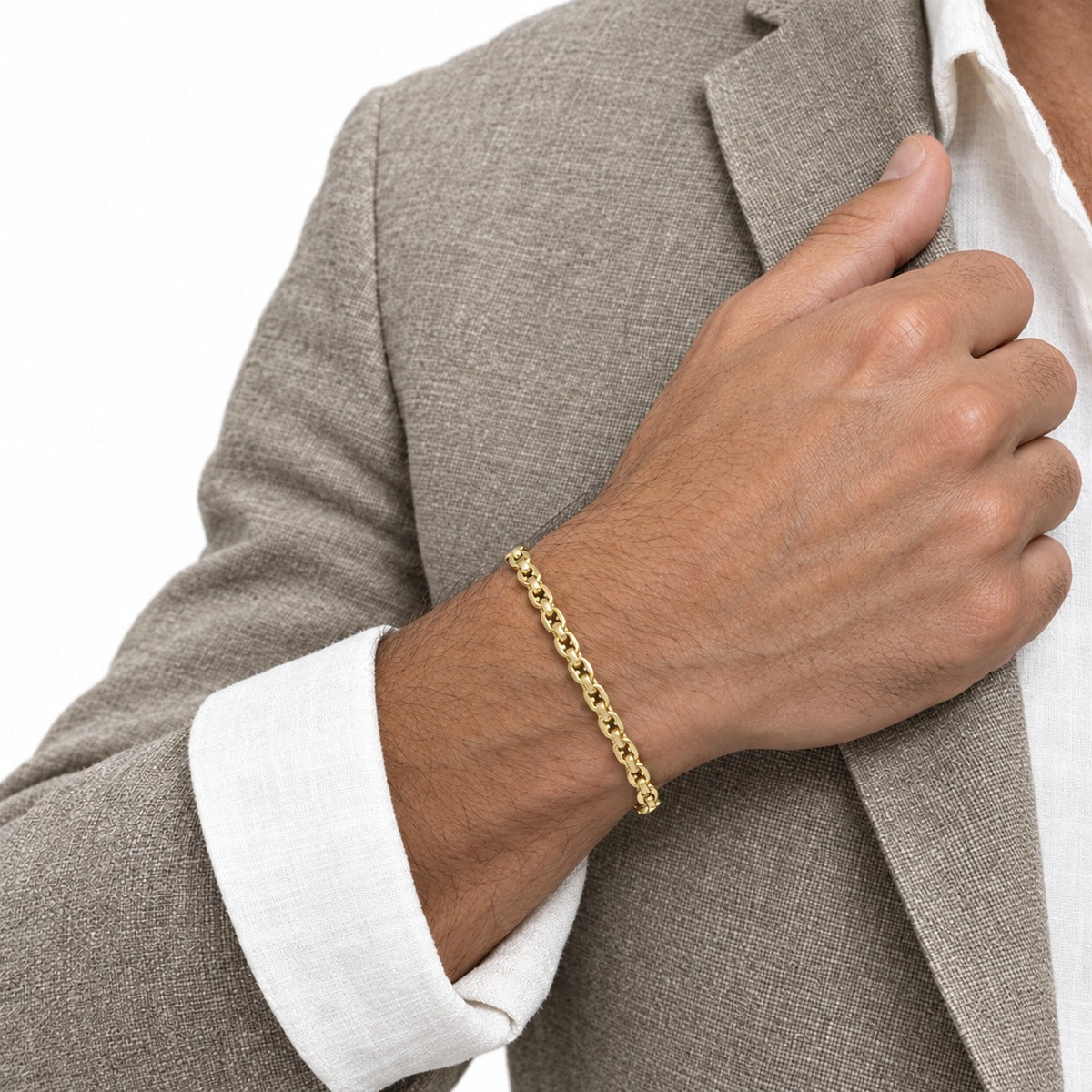 Men's Oval Link Bracelet on model